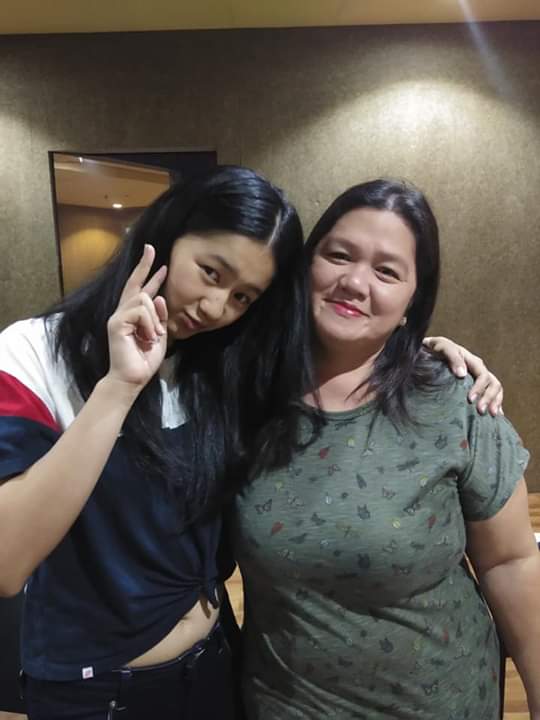 JonRiOFC's tweet photo. Kaori with her Biyanan (Mommy Judith) @kaori_oinuma @AljonMendoza_  omggg 

#2ndARENGSARYWithJONRI https://t.co/2RbPTyaKBM