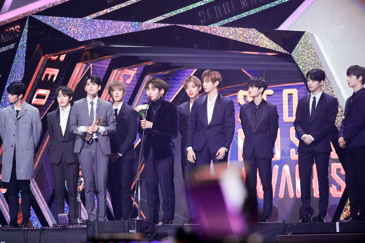 towoon_sw's tweet photo. 🎬

여름에서 겨울까지, 2017-2018
REMEMBER US
WANNAONE

♾

#하성운 #성운 #HASUNGWOON #SUNGWOON #ハソンウン #河成云 #워너원 #wannaone

https://t.co/PSI2XvDuC3
https://t.co/Te7k7IAddb
https://t.co/IpDgLcrBXn https://t.co/ov0bzPbXnO