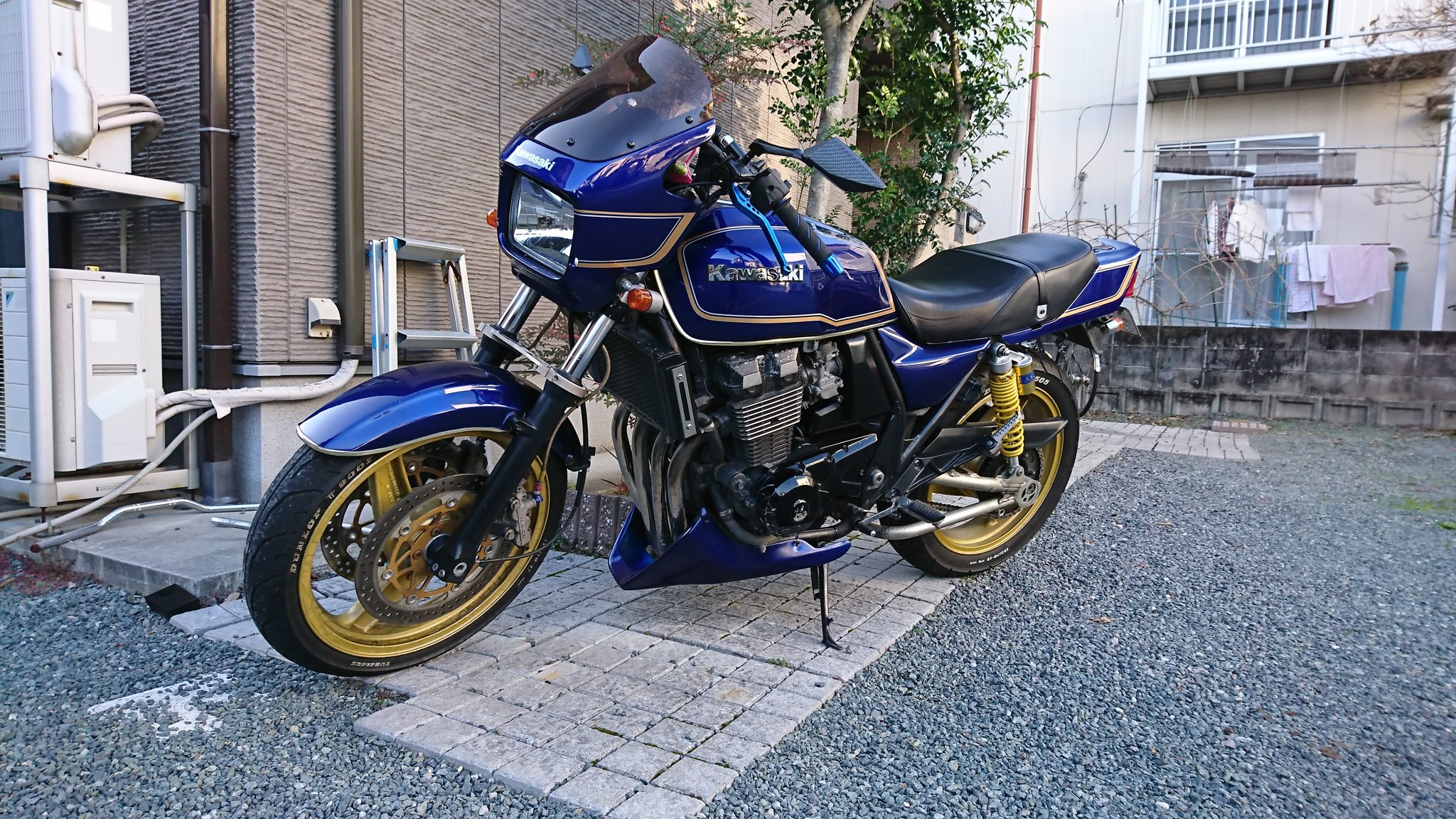 カワサキZRX400 ビキニカウル カワサキZRX400 ビキニカウル
