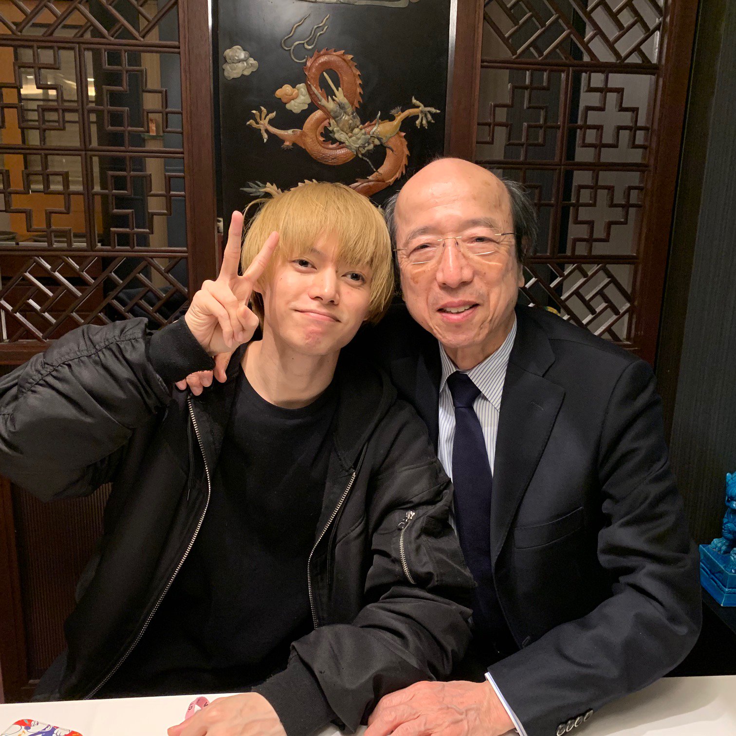 Haword 柳浩太郎氏は中居氏に憧れ17歳でテニミュ越前リョーマ役で主役を勤めるも交通事故にて半身麻痺 高次脳機能障害に しかし懸命にリハビリに励み越前リョーマ役に復帰 奇跡を見せた 相手を恨んだりあの時こうしていればと後悔する時間が勿体ない