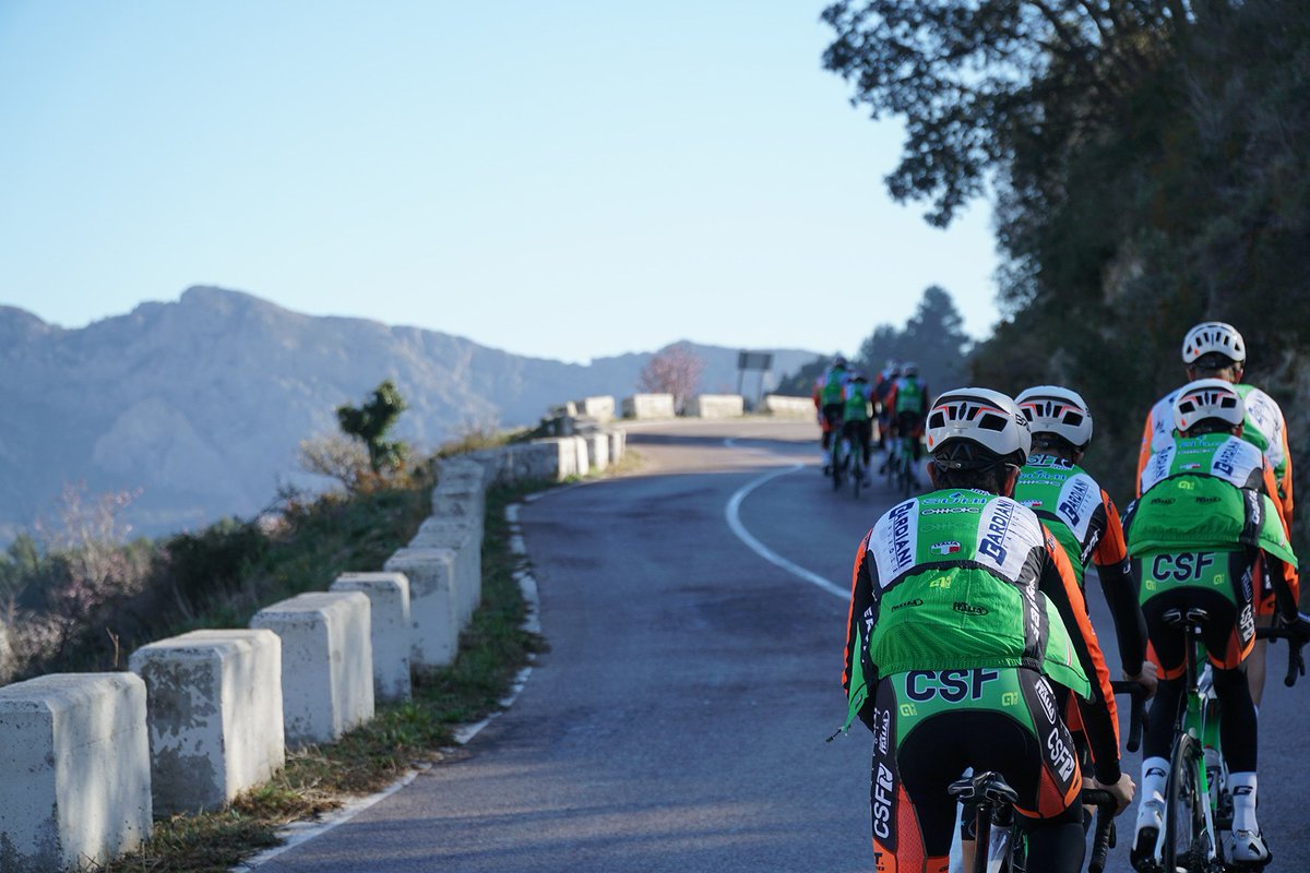 Prima giornata di test per la <a href="/Bardiani_CSF/">VF Group Bardiani-CSF Faizanè</a> in ritiro 📈 Si scaldano i motori... 💪
#TrainingCamp 🇪🇸 giorno 4⃣