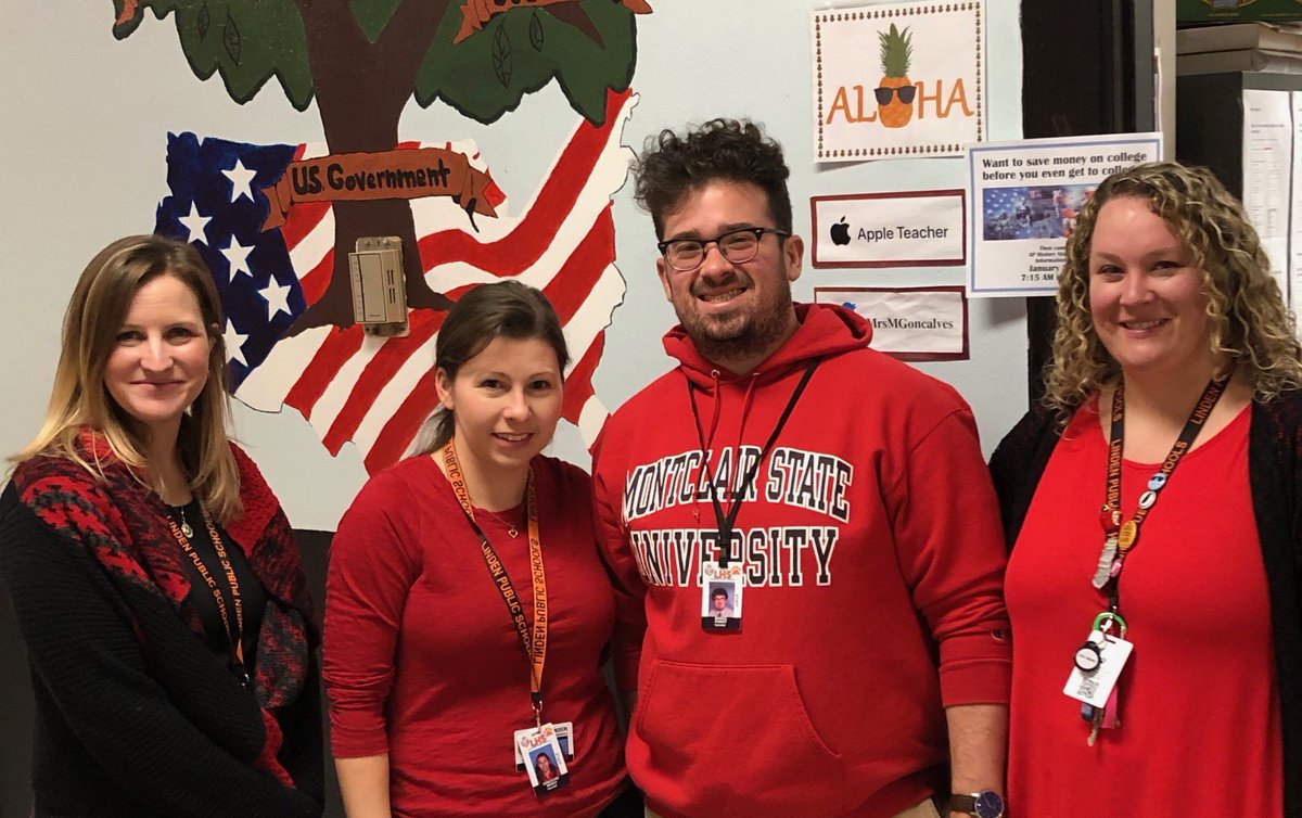 Hey <a href="/LEASSN/">Linden Ed Assn.</a> fam! Don't forget to take pictures in your red today for #RedforEd Wednesday!