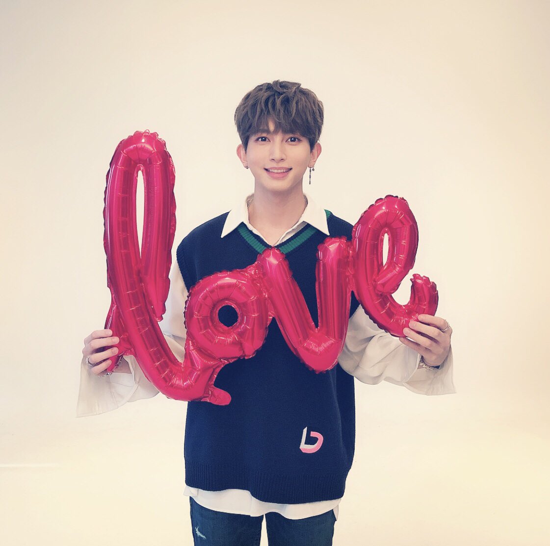 U-KISS on Twitter: “[#기섭] HAPPY BIRTHDAY KISEOP🎉 오늘은 사랑스런 ( ˘ ³˘) ♡ 기섭의