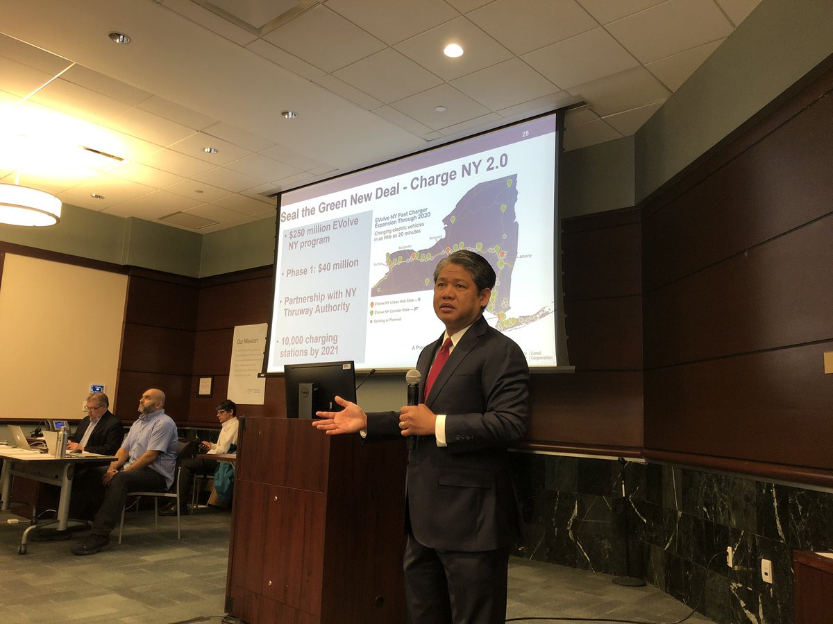 JFKesslerPE's tweet image. President and CEO @GQenergy talking about @NYPAenergy  ‘s role in @NYGovCuomo ‘s vision for NY’s Green New Deal at today’s all-hands meeting. #GND #ElectricVehicles #DigitalUtility