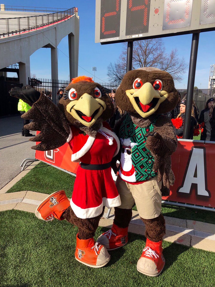 BGSUBirds's tweet photo. OMGGG iTs mY biG bRo’s 69TH BDAY!!! 🧡🎉😱 FrEDDiE - ThX 4 beiNG mY beST fRiEND anD bEST ~aNNoYinG~ bRoTheR evEr!! HeHEhe 😁 i lOve u!! 

-xoXo Ur liTTLe siS https://t.co/TTJmONOirX