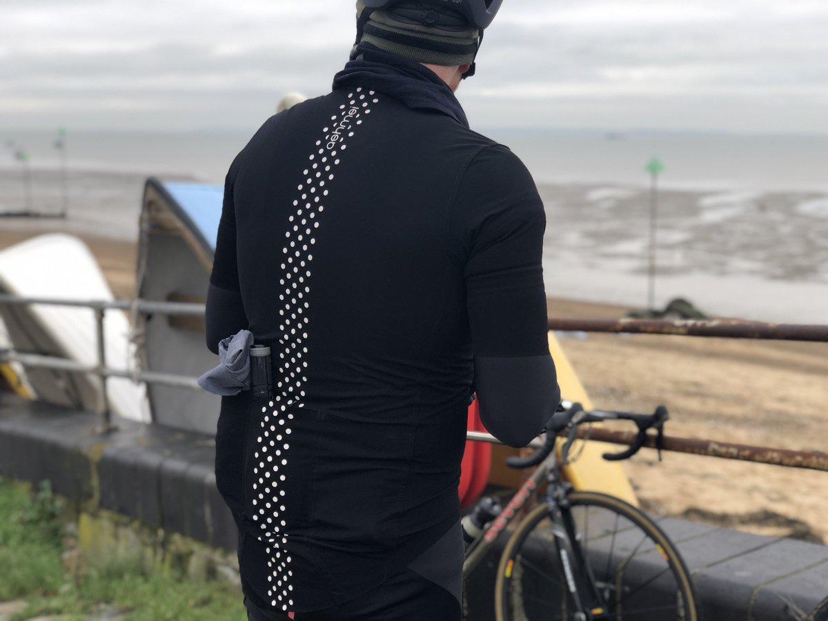 Need a jersey that will keep you comfortable through the spring showers? We've been testing <a href="/ashmei/">ashmei</a>'s 3 Season Jersey and we think we might have found the just the thing. paperbike.co.uk/reviews-archiv…