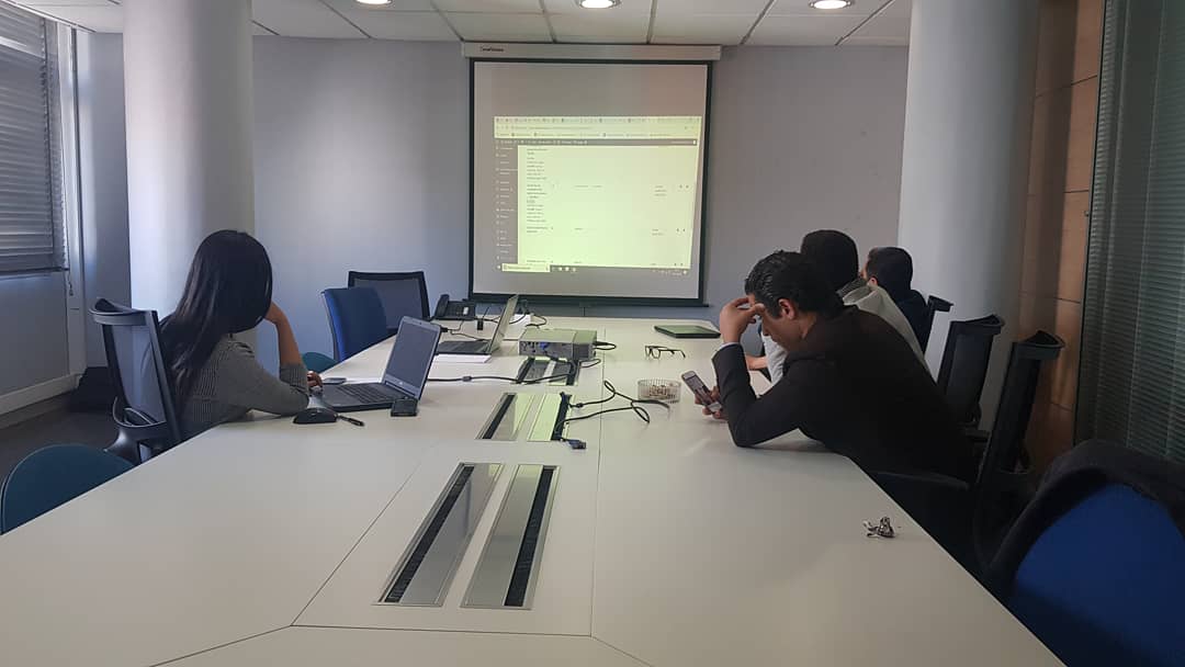 medtechmaroc's tweet photo. | Séance de formation 💻 | L'équipe Marketing en pleine séance de travail

#medtech
#medtechgroup 
#medtech2019
#medtechmaroc https://t.co/MoqtmMhVa9