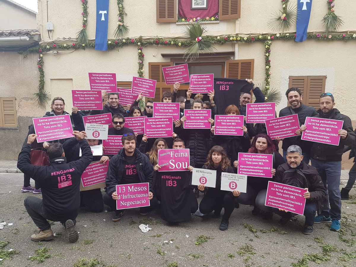 Pau Amengual (@pauamengu) on Twitter photo Unes condicions de treball justes per seguir fent una feina que estimam. És tot el que demanam. #VagaInfosIB3 #SetmanaNegraIB3 <a href="/ComiteinfosIB3/">Comitè d'empresa EPRTVIB. IB3</a> Unes condicions de treball justes per seguir fent una feina que estimam. És tot el que demanam. #VagaInfosIB3 #SetmanaNegraIB3 <a href="/ComiteinfosIB3/">Comitè d'empresa EPRTVIB. IB3</a>