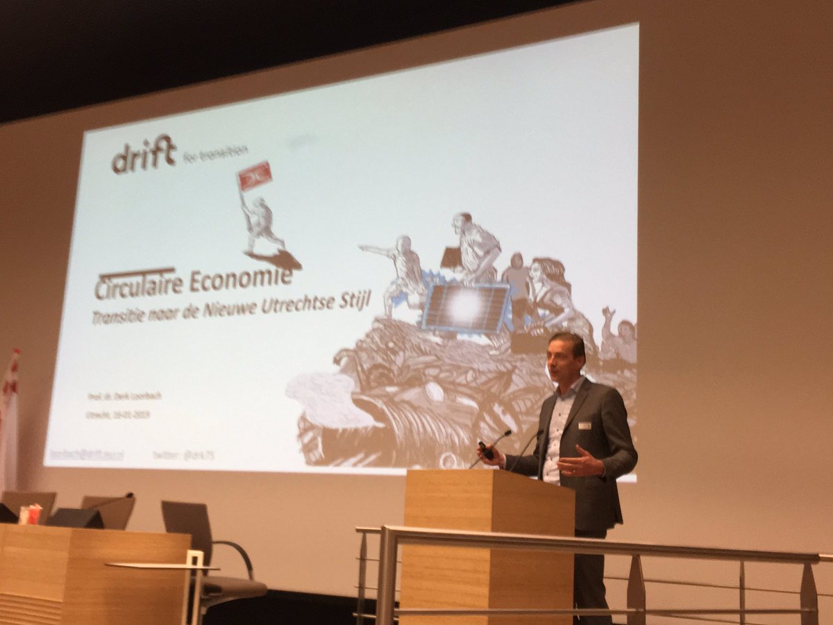<a href="/drk75/">Derk Loorbach</a> Dirk Loorbach , actie onderzoeker transitiedynamiek  #wijzijncirculair , leren v pioniers vr fundamentele systeem veranderingen , keuzes maken in ongemakkelijke innovaties , het woord circulair alleen is niet genoeg. Doen is beleid , denken is politiek .