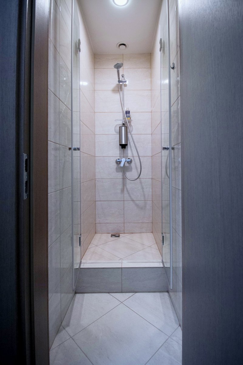 KnowhowRealty's tweet image. Pilsēta: Rīga
Vieta: Vecrīga
Iela: Aspazijas bulvāris 20
Platība: 12kv.m
Stāvs: 3/6 (lifts)
Cena: 439EUR + PVN. Komisijas maksa aģentam par starpniecības pakalpojumiem nav jāmaksā.
Aģents: Oskars Zariņš
Tālrunis: +371 29957111