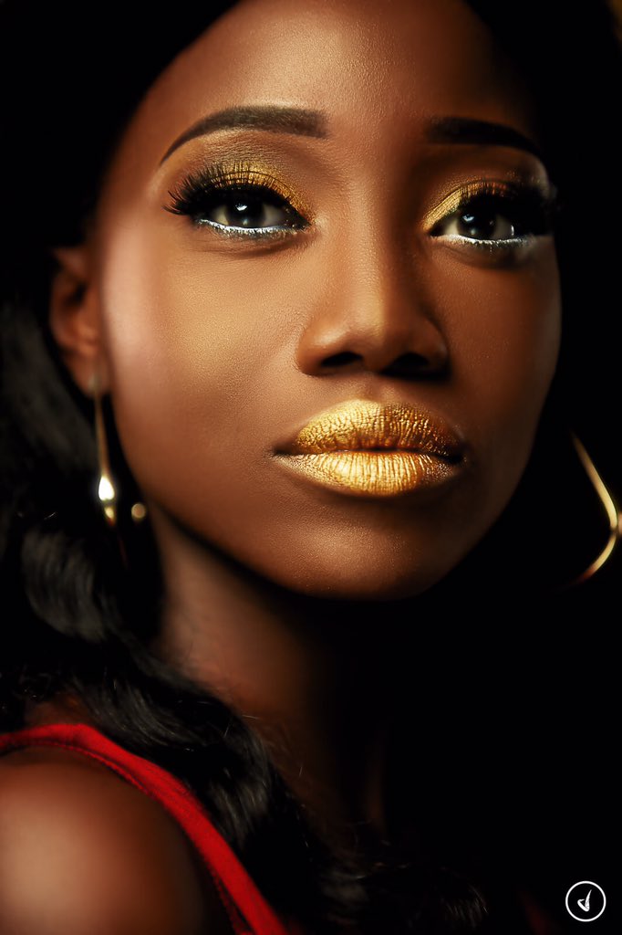 douvision's tweet image. Makeup by rama 

📸 @douvision