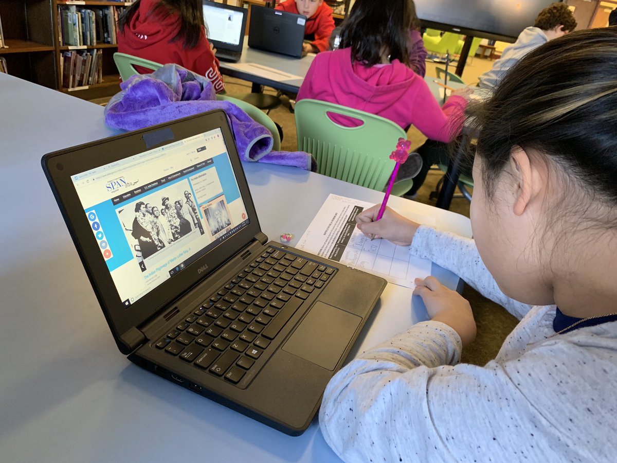 GoShapiro's tweet photo. 5th graders wowed this week while collecting evidence from Internet Research! @GaleAcademic & @Google Classroom helped pave the way for expert note-taking & collaboration! ✍️#BEStools #sourceevaluators #experts https://t.co/yPQfcgIoDG