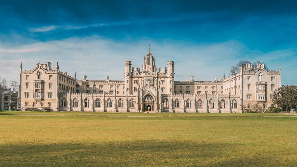 FunEngland's tweet photo. England is the home of many famous top universities. Like Oxford, Cambridge, etc.. https://t.co/vCgPk0ova4