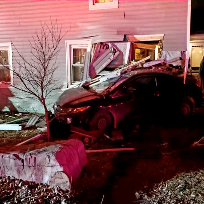 Car hits house on #WolfeIsland. I #LeedsOPP responded Jan 14th and arrested the 25 yr old driver for impaired driving. There were no injuries to the residents, but a passenger sustained non-life threatening injuries. #ygk #impaired  ^bd