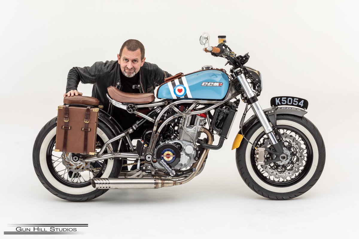 I think he wants one @CCMMotorcycle #gunhillstudios #infinitycove #bikephotography #bikesofinstagram #motorbikesofinstagram #raf