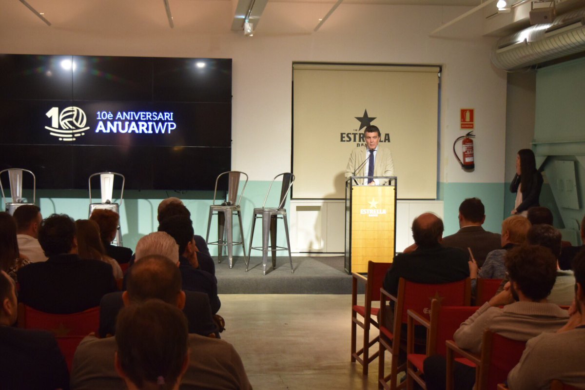 Gràcies a tots i a totes els que heu fet possible viure una jornada tan especial per commemorar les 10 edicions de l’Anuari del waterpolo català. Serà impossible d’oblidar!