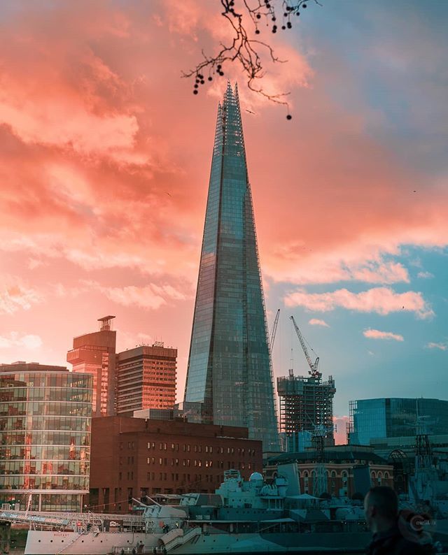 GavriiLux's tweet photo. Lacking confidence

#voting #brexit #sunset #shard #gavriiLux

No further comments. 
#artofvisuals #visualauthority #huntgramcreativity #igmasters #clickvision #lesphotographes #exploretocreate #visualoflife 
#London #london4all #igerslondon #thisisLondo… https://t.co/RhFl5V1lAN https://t.co/jNj2U5KXM1