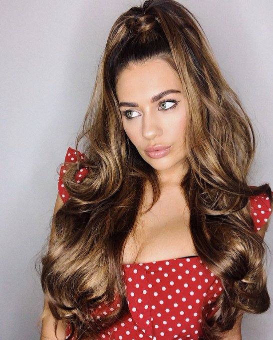 My favourite weekend hair style made easy using @LoveLullaBellz 5 piece synthetic clip in hair extensions