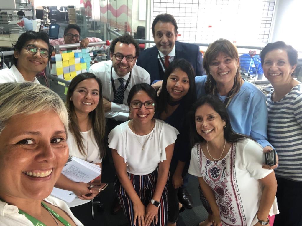 MPapets's tweet photo. Porque la Sustentabilidad sin la Comunicación no existe. Gracia a @MAliciaMartinez y a todo el dream team #comunicadad #peru https://t.co/rThhwOG8sK