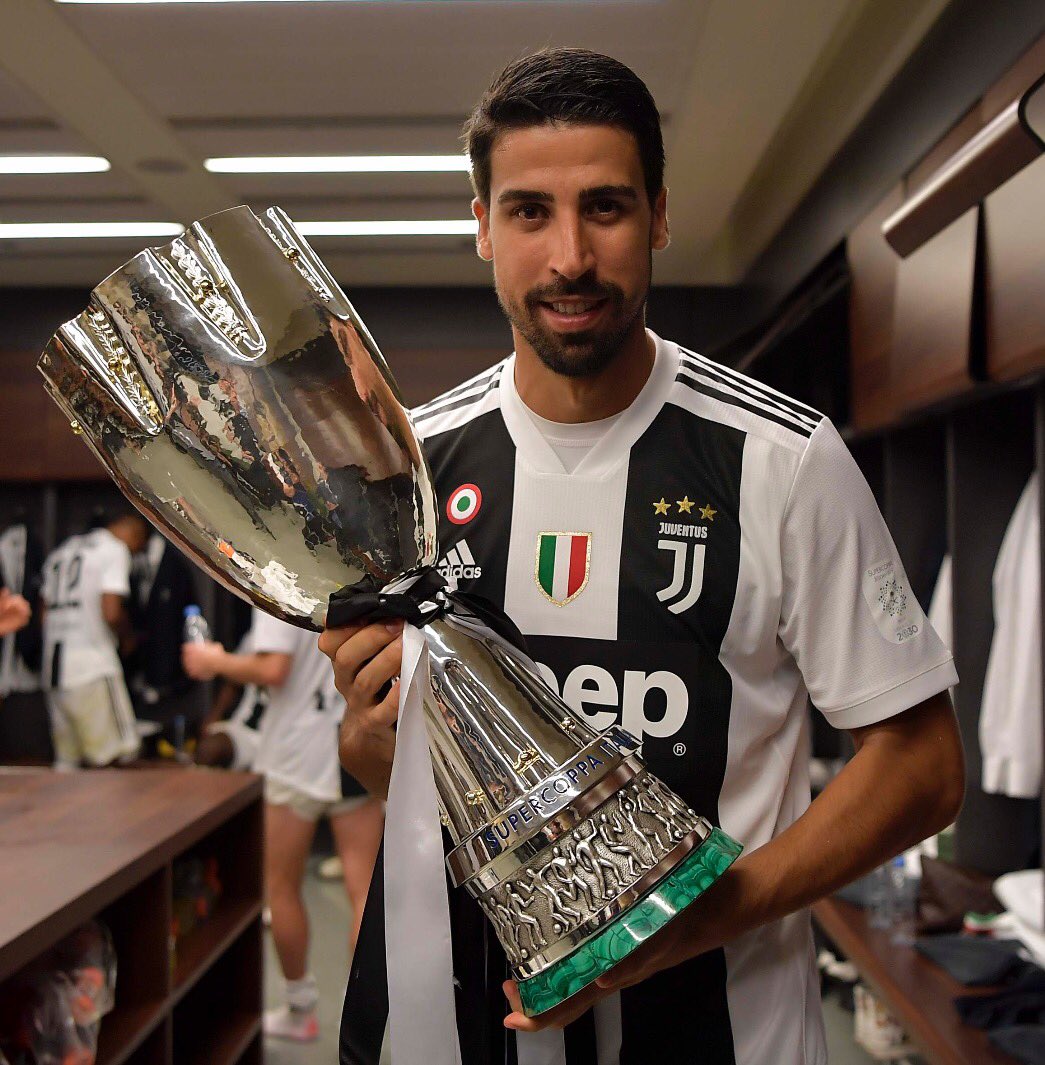 One more 🏆✨ #Supercoppa #ForzaJuve #SK6 @juventusfc