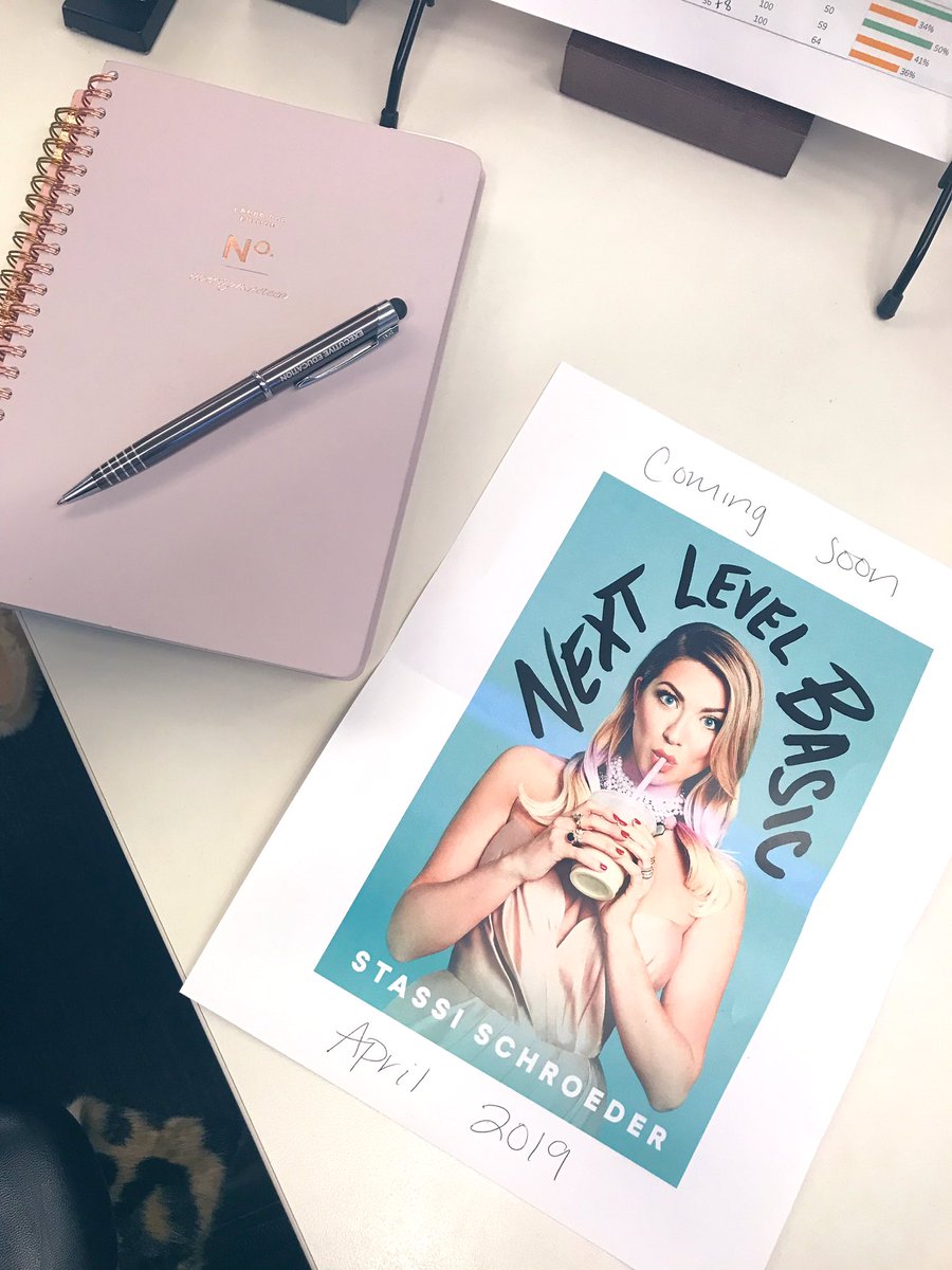 casslams's tweet photo. best present ever💁🏼‍♀️can’t wait to read @stassi !! https://t.co/R0gDZhBrQw