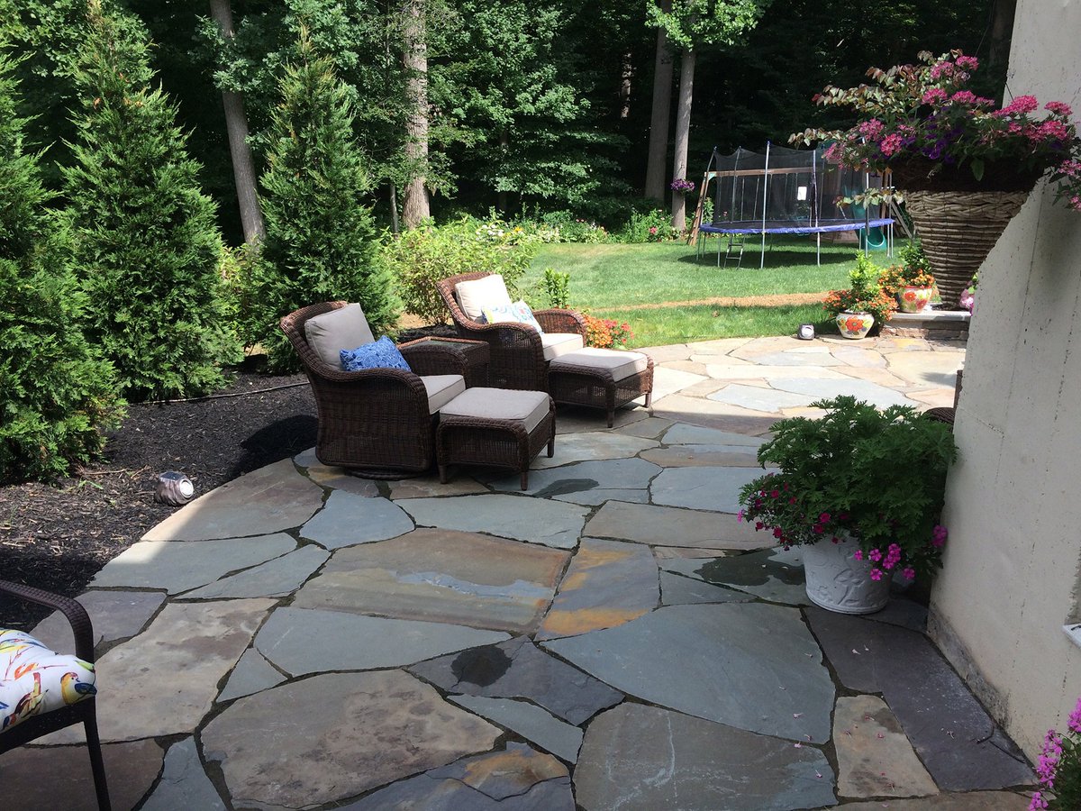 DOSLandscape's tweet image. A #landscape installation from our team is a guaranteed way to provide your home with a distinctive outdoor space. Our mission is to provide our clients with the highest level of quality construction and #maintenance at a fair, market competitive price. doslandscaping.com