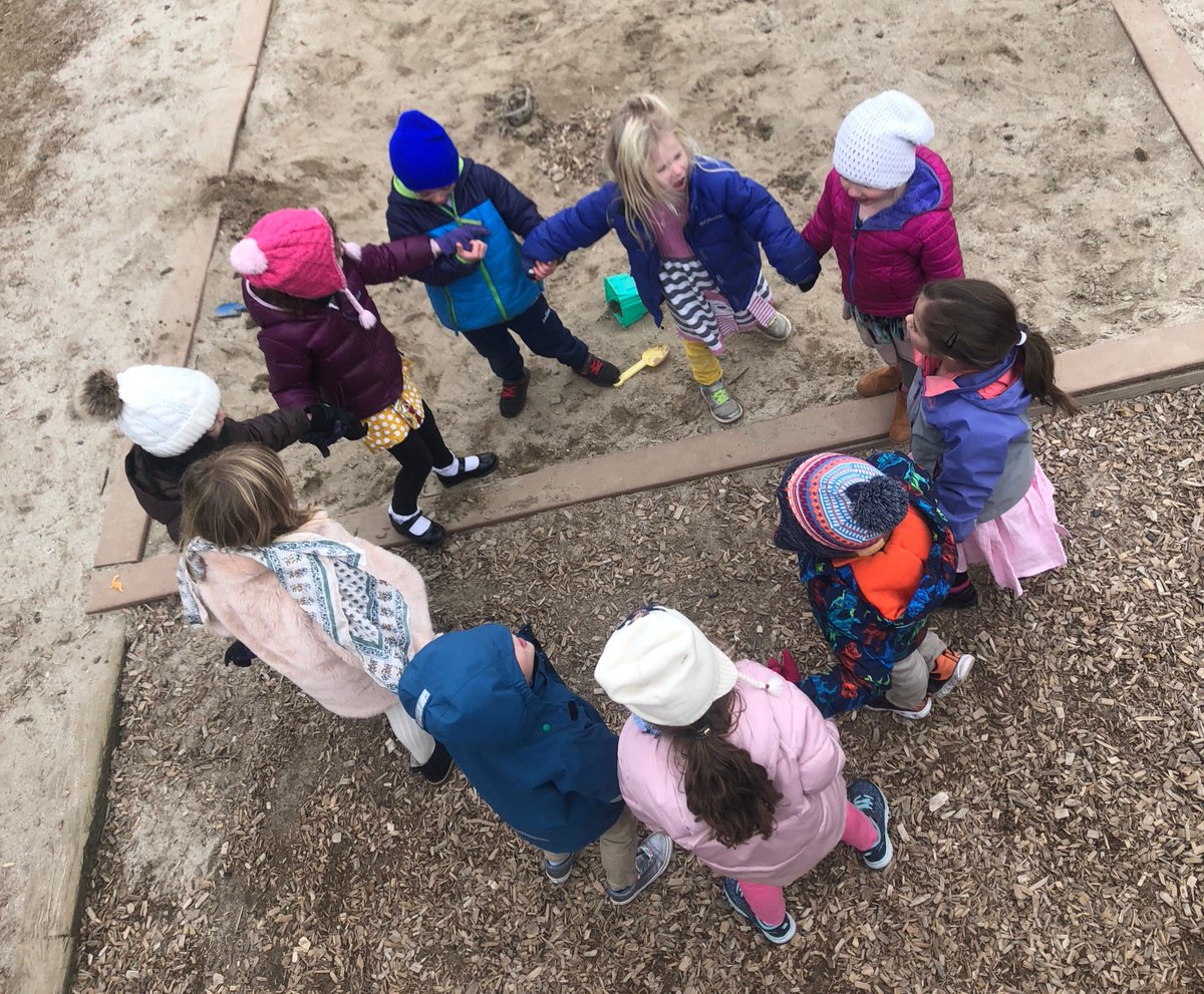 RumseyKindies's tweet photo. #snowinvocation @valdilorenzo #rumseyhallschool https://t.co/4dqg7TqTV6