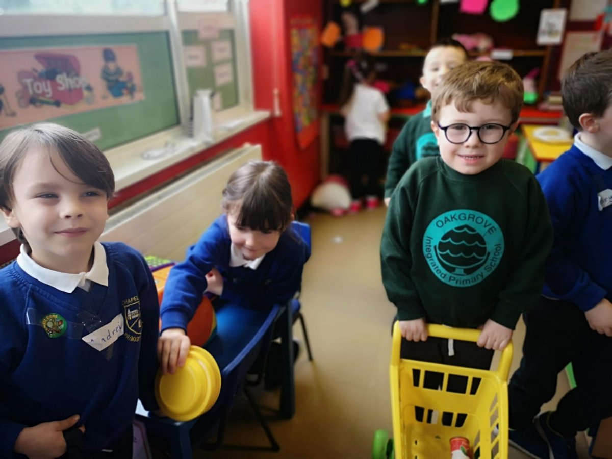 OakgroveIPSN's tweet photo. It's about making new friends, playing together, learning about similarities &amp; differences, respect &amp; understanding. It's about shared experiences for our P1 pupils  #SharedEducation #AshleaPS #ChapelRdPS #CulmorePS @SharedEdLF @tgeducation https://t.co/fzYHnOuqtl