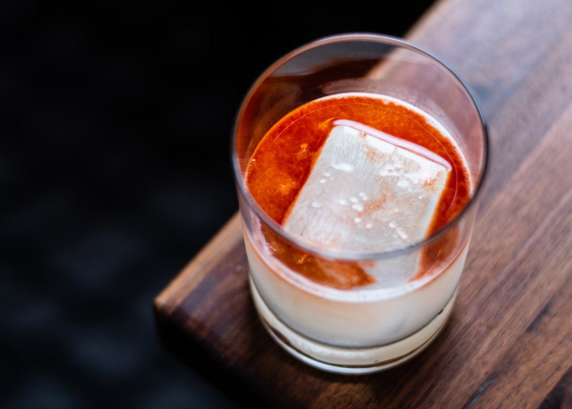 SecretoKitchen's tweet photo. Cure those hump day blues with the La Cultura featuring tequila, mezcal, orgeat, lime and Angostura bitters! Cheers! 🙌 
#SecretoKitchen #BottomsUp #BrookhavenEats #AwesomeAlpharetta https://t.co/BpHkviFz0j
