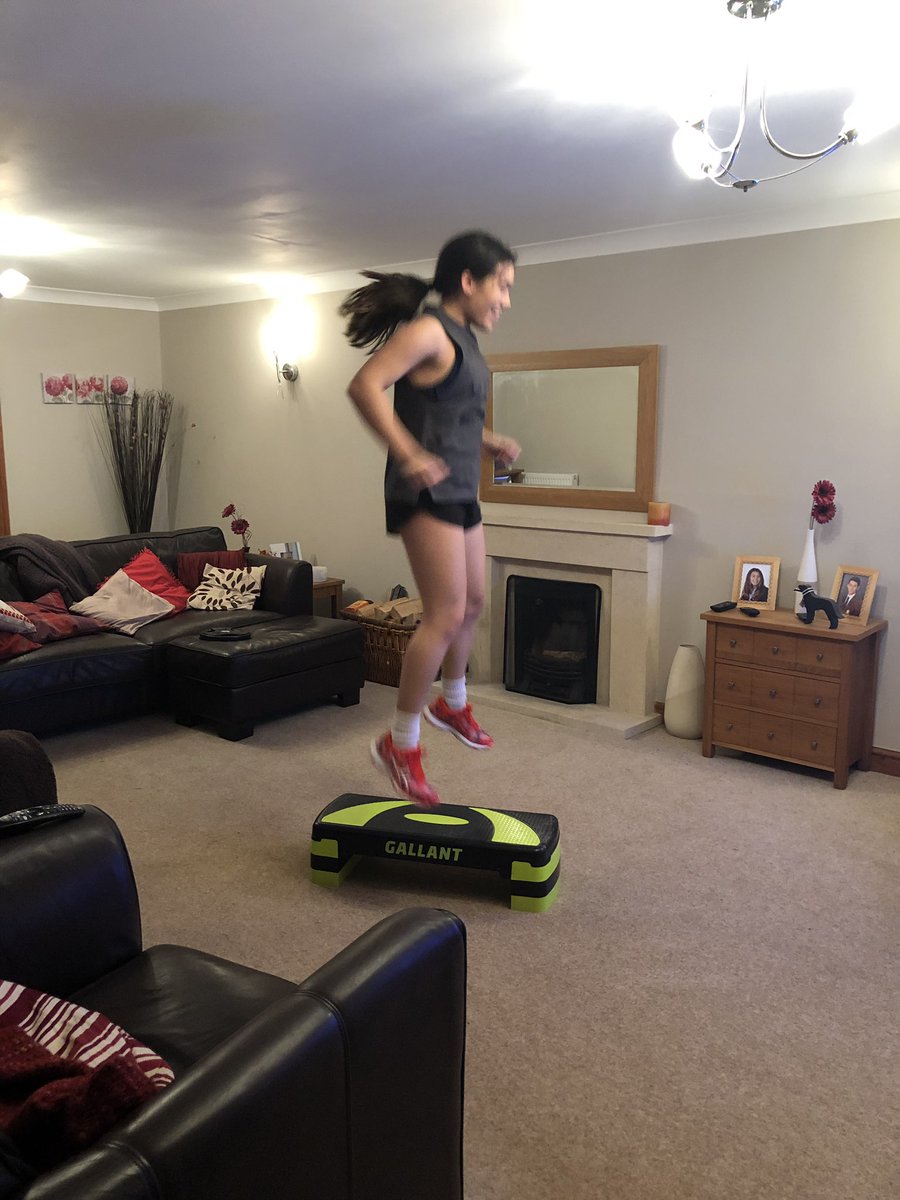 Taking a break from revision to do on demand <a href="/LesMills/">Les Mills</a> GRIT Plyo workout (plus 💪🏼7) #netballfit