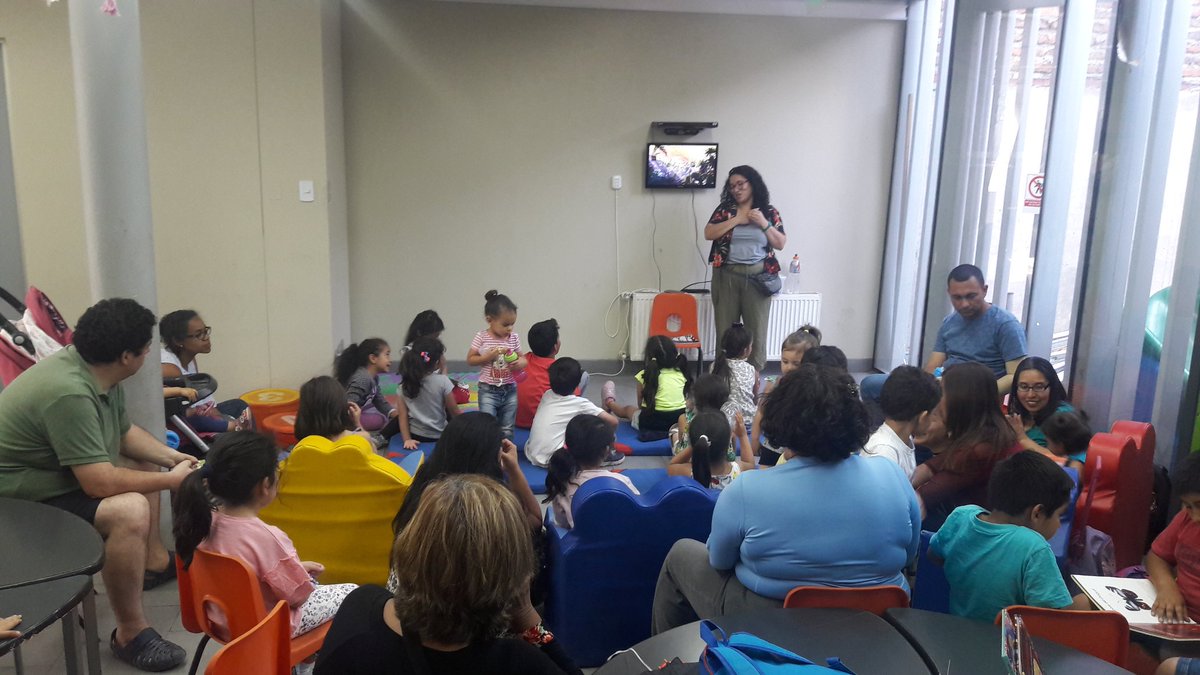 BcaPabloneruda's tweet photo. LA hora del cuento y diálogos desde el corazón! Todos los miércoles en tú biblioteca! 

@Muni_Indep @EdoMunozB @BibliotecasSNBP  @culturas_cl 
@Duranbaronti @omayralen @caroligomezr https://t.co/R9pGEza5wX