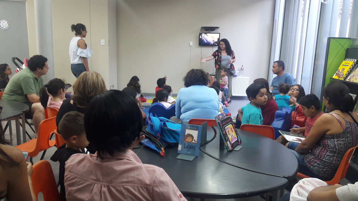 LA hora del cuento y diálogos desde el corazón! Todos los miércoles en tú biblioteca! 

<a href="/Muni_Indep/">Municipalidad de Independencia</a> <a href="/EdoMunozB/">Eduardo Muñoz Benvenuto</a> <a href="/BibliotecasSNBP/">Bibliotecas Públicas</a>  <a href="/culturas_cl/">Ministerio de las Culturas</a> 
<a href="/Duranbaronti/">Gonzalo Durán</a> <a href="/omayralen/">Omayra Fuentealba</a> <a href="/caroligomezr/">@Caroli</a>