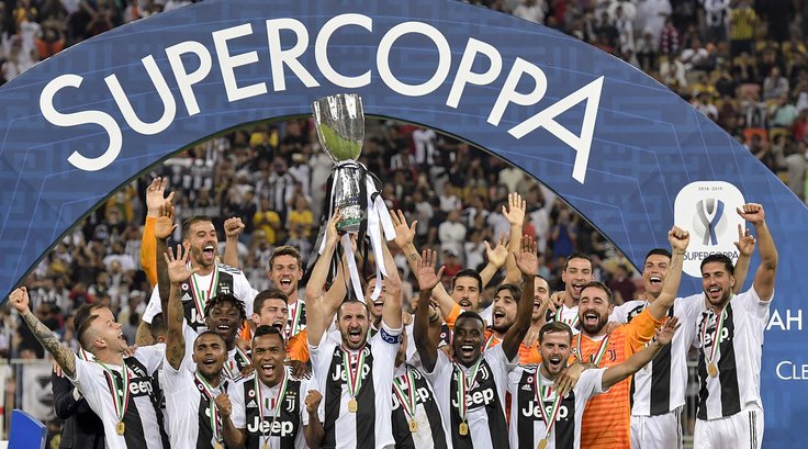 #TrionfoJuve: #Chiellini alza la #Supercoppa.