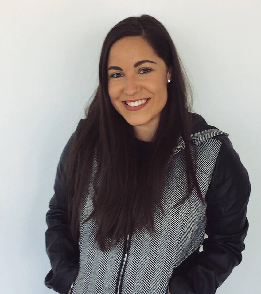 SAGE_Laurentian's tweet photo. Aanii! My name is Melanie and I am the Indigenous Special Projects Officer @LaurentianU. I will be the facilitator of @SAGE_Laurentian. SAGE is designed to support Indigenous graduate students. Stay tuned for a SAGE Facebook page, we are bringing SAGE to you! https://t.co/6ZvZ4xSRdX