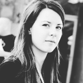 - Van zelfbeeld naar een uitgestoken hand - .
Sanne Giesen aan het woord. 👇🏽
Hoe ik kracht vond in mijn beperking. 
Enige jaren geleden studeerde ik af met een onderzoek naar de impact van het hebben van een chronische ziekte of beperking op het zelfbeel… bit.ly/2RPEm4E