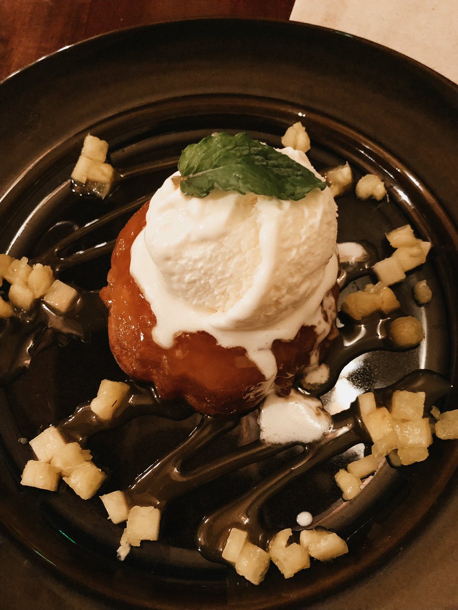 samhetterich's tweet image. Dinner &amp;amp; Drinks 🍹