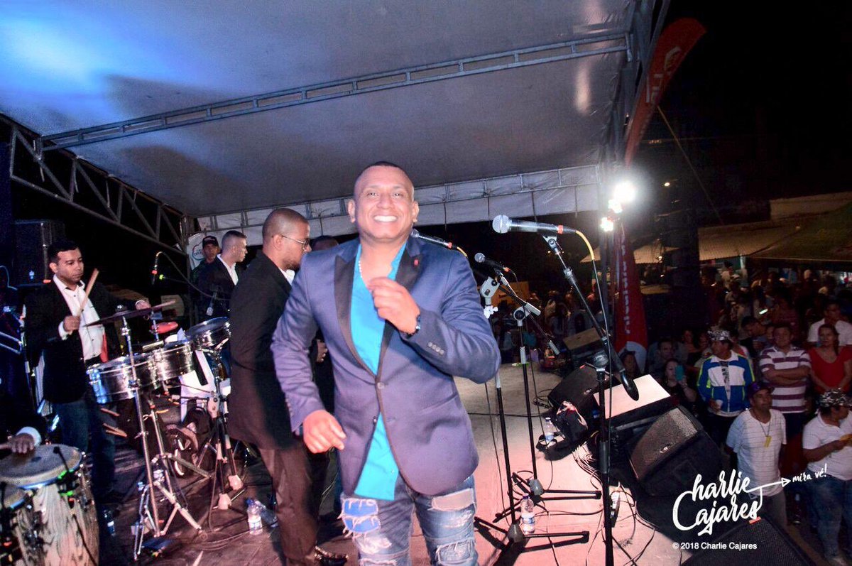 Promusival1's tweet photo. Recordamos la presentación de Charlie Cajares y su Orquesta en la #61FeriaDeCali ¡Salsa caleña! #promusival #orquestas #cali @FeriaDeCaliOf https://t.co/qz631n3Ap0