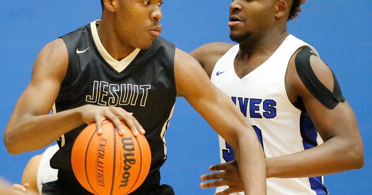 ⏪ Last Night's Basketball Replay ⏪🏀

👉 <a href="/LittleElmHS/">Little Elm HS</a>' <a href="/RjHampton14/">RJ</a> hit a game-winner in OT 🚨
👉 <a href="/PlanoWestBball/">PlanoWest Basketball</a> stunned state power Jesuit 👀
👉 <a href="/BroncogirlsBB/">Legacy Girls BBall</a>'s @HarmoniTurner dropped 4⃣0⃣ -- AGAIN! 

and more!

✍: <a href="/DMNGregRiddle/">Greg Riddle</a> 

🏀💻: buff.ly/2srBRqN