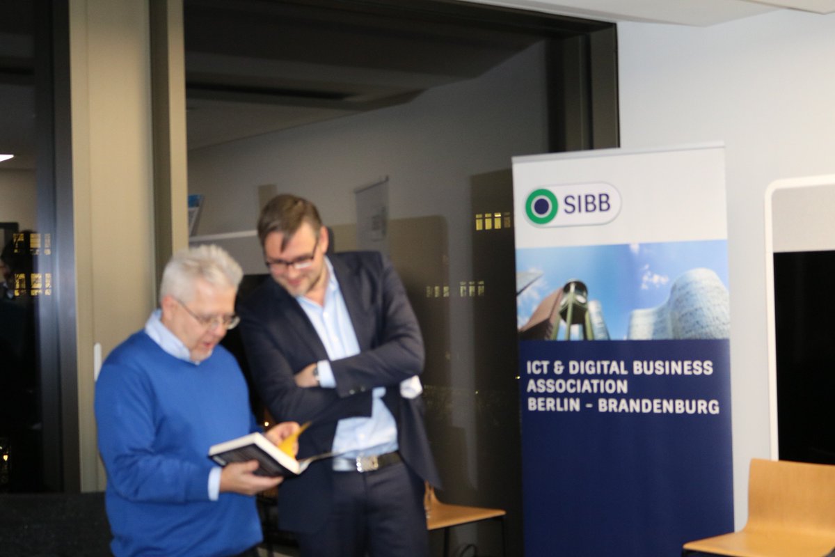 SIBBeV's tweet photo. #DevOps Podium: #BetaSystems , #akquinet, #bpolnet_poland, #OOSoftware,#deutscheprojektakademie, #J_Strongowski über die Lsg. für #KMUs #twopizzarule https://t.co/AxHWkoqfyB