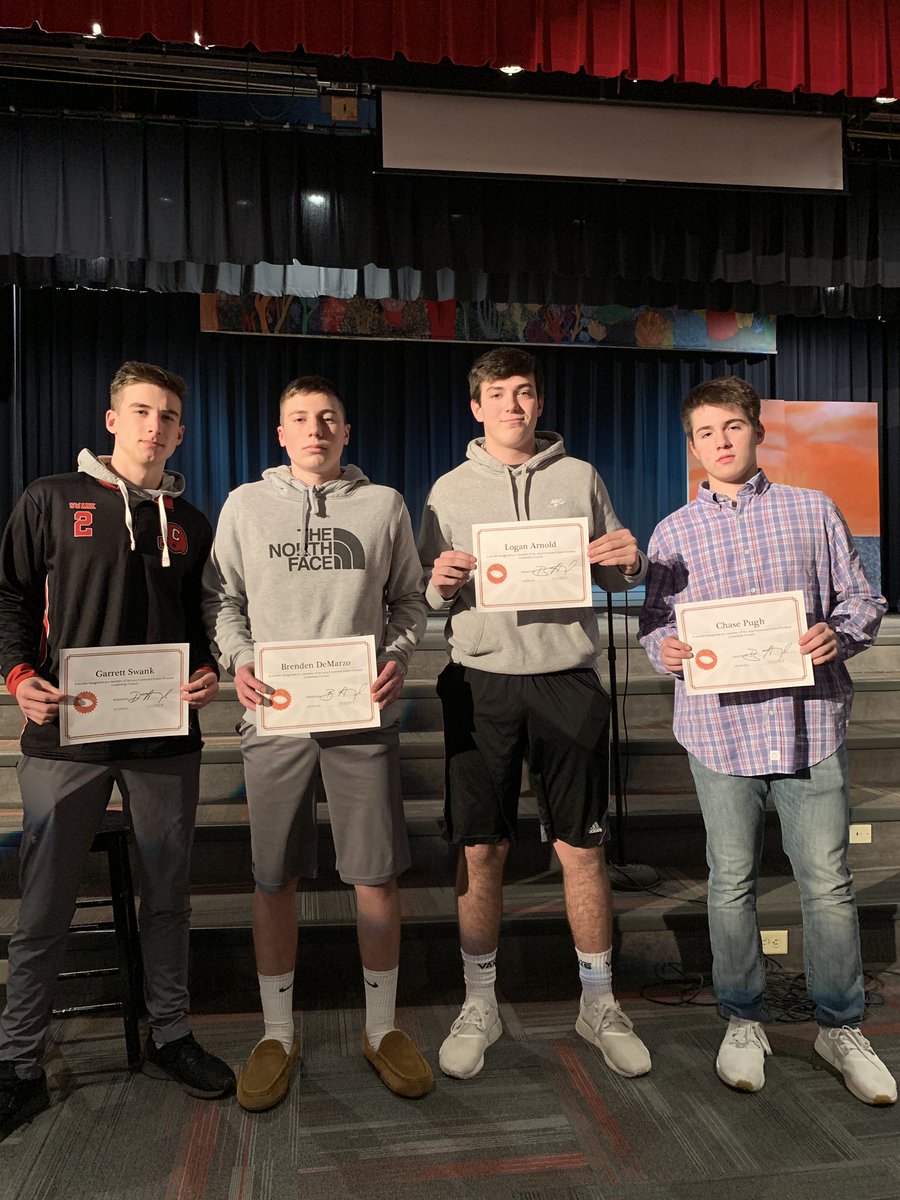 CometsFootball2's tweet photo. Crestwood Comets Football 2019 Leadership Council. From left to right - Garrett Swank, Brenden Demarzo, Logan Arnold, Chase Pugh. Great at more than just football! ☄️ https://t.co/tS0sBxdhMr