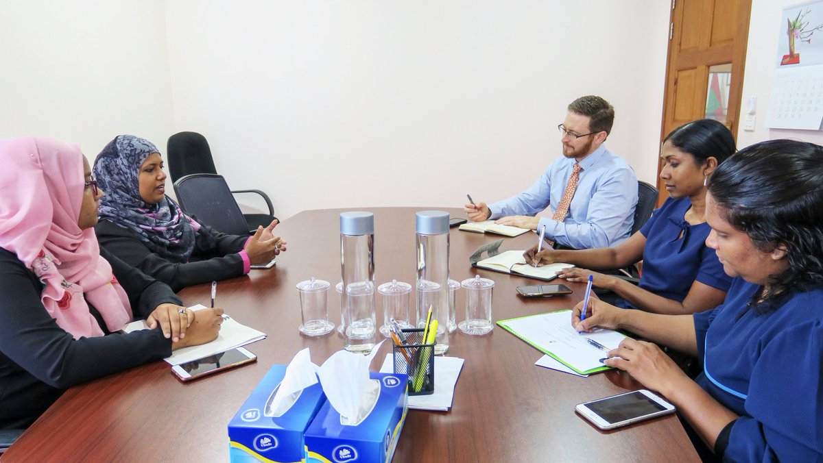 SFdevelopmentMV's tweet photo. Minister @shidhatha meets with Maldives Ambassador to the UN &amp; US @Thilmeeza &amp; @IRIglobal Resident Program Director to Maldives &amp; Sri Lanka Mr. John G. Kachtik to discuss collaboration on strengthening social services, and women's economic &amp; political empowerment. https://t.co/KfyjOBXdmT