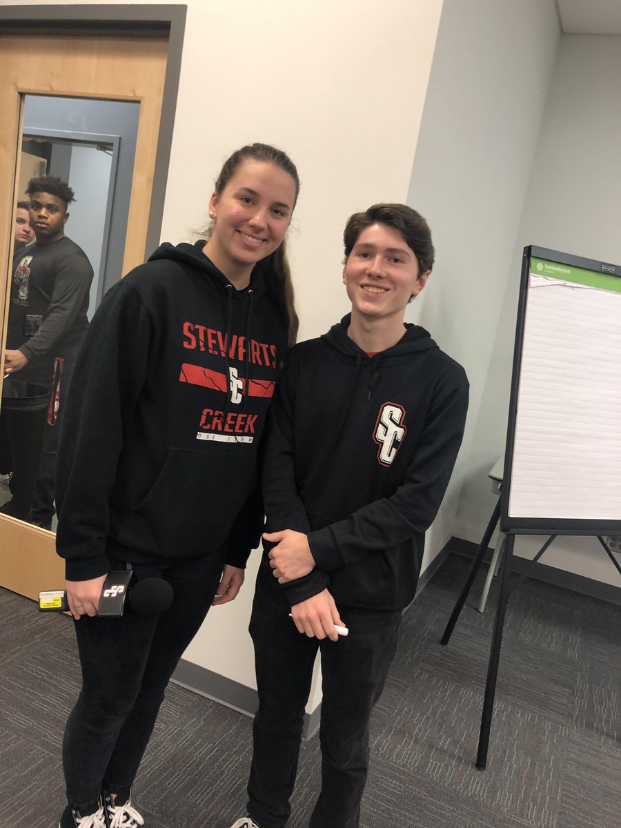 AnnHaley_RCS's tweet photo. Big shout out to Stewarts Creek High School Audio Production Program for helping make the first competition of the Rutherford County Amazing Shake a great success!  #RCSdifferencemakers @rucoschools @rucochamber @stewartscreekhs @TheCreekVideo https://t.co/KSq6Aoqy2J