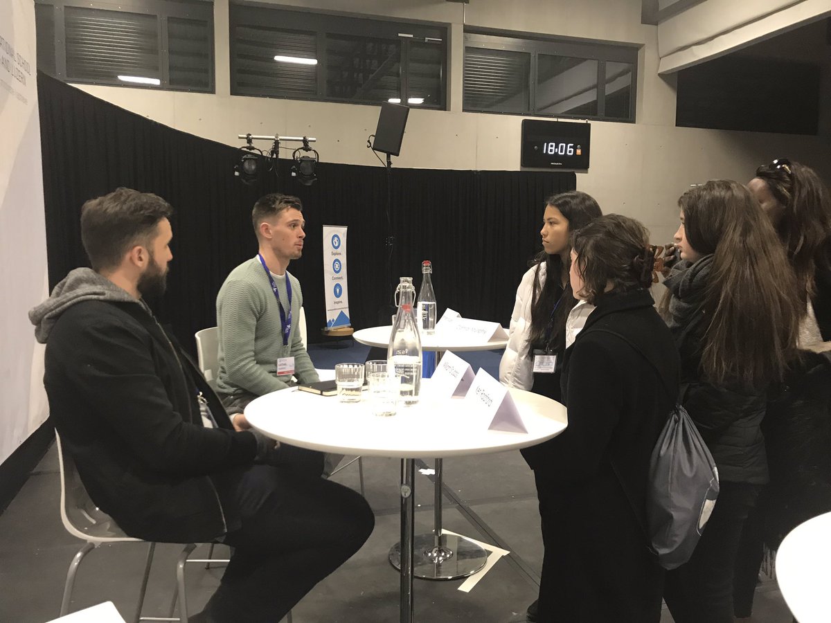 YouthForumCh's tweet photo. International school of Luxembourg students discussing the panel with @WilliamCStubbs and Cathal Murphy #yfs2019 https://t.co/58k7Ph34cj