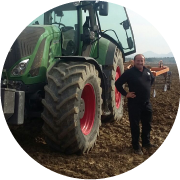 Para Congelados de Navarra los agricultores con los que trabajamos son la clave. Aprende más sobre ellos aquí ow.ly/yM0V30nfiCR #congelados #alimentación  #agricultura #campo #cosecha