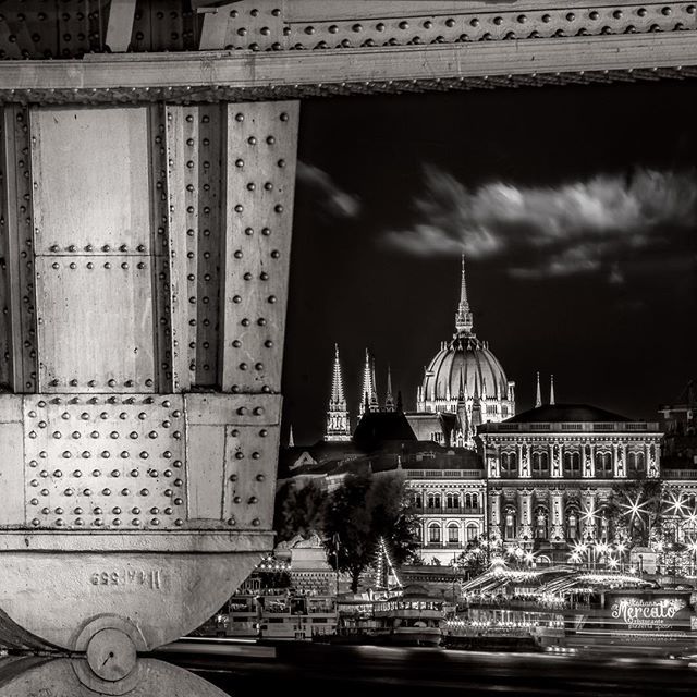 kartfolio's tweet photo. Budapest Parliament
.
.
.
.
.
#budapest #hellohungary #hungary #hellobudapest #budapestparliament #nightphotography #igersbudapest #igersbuda #sonyalpha #ig_europa #bwwm #bw_perfect #monochromatic #ig_monochrome #ig_hungary #torontophotographer #budapeşt… https://t.co/wTR9rVjkp5 https://t.co/8svnIAzDfW