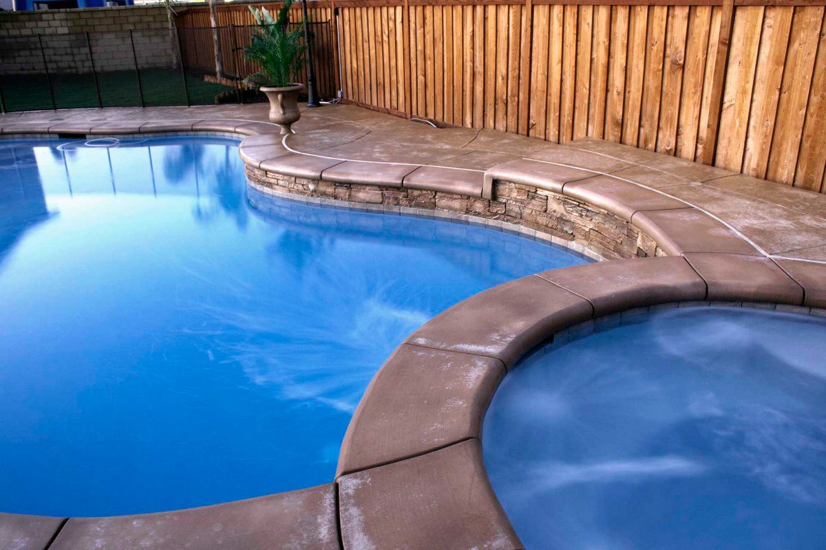 PooltexAmerican's tweet photo. When a FREEZE comes...What do you do? 🥶
Keep your system running and leave it on until the freezing weather passes. ❄️
DON'T FORGET TO DISENGAGE YOUR TIMECLOCK! ⏱
If you have any further questions call us at 979-836-2570. https://t.co/Byf3ZkMH8u
