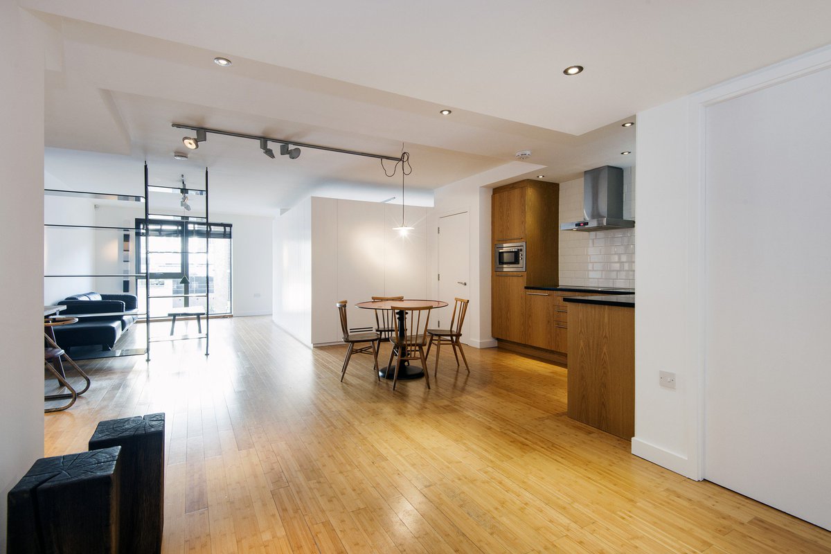 mybauhausltd's tweet photo. Property for Let in Kingsland Road, Haggerston, E8
£1,863.33 PCM (£430 PW) (Plus Fees)
#mybauhausltd #estateagents #hackney #dalstonsquare #kingslandroad #london #eastlondon #lettings #property #rent #let #flat #propertyforrent #flathunting https://t.co/FBRItGyyfM