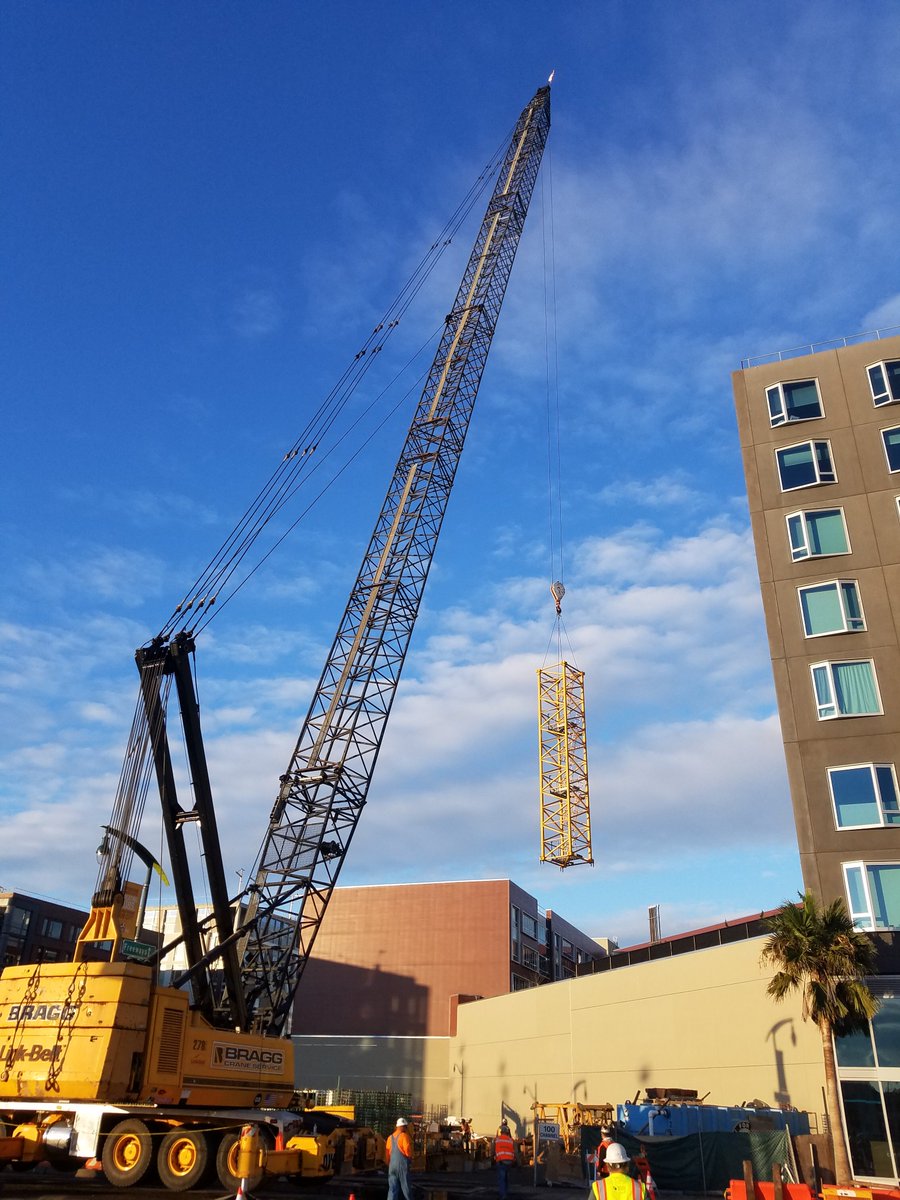 hdcco's tweet photo. The SOMA Marriott Mission Bay Hotel project erected its shiny, new tower crane last weekend. Exciting milestone, team! #MissionBay #SFconstruction https://t.co/y9ptim1NZY