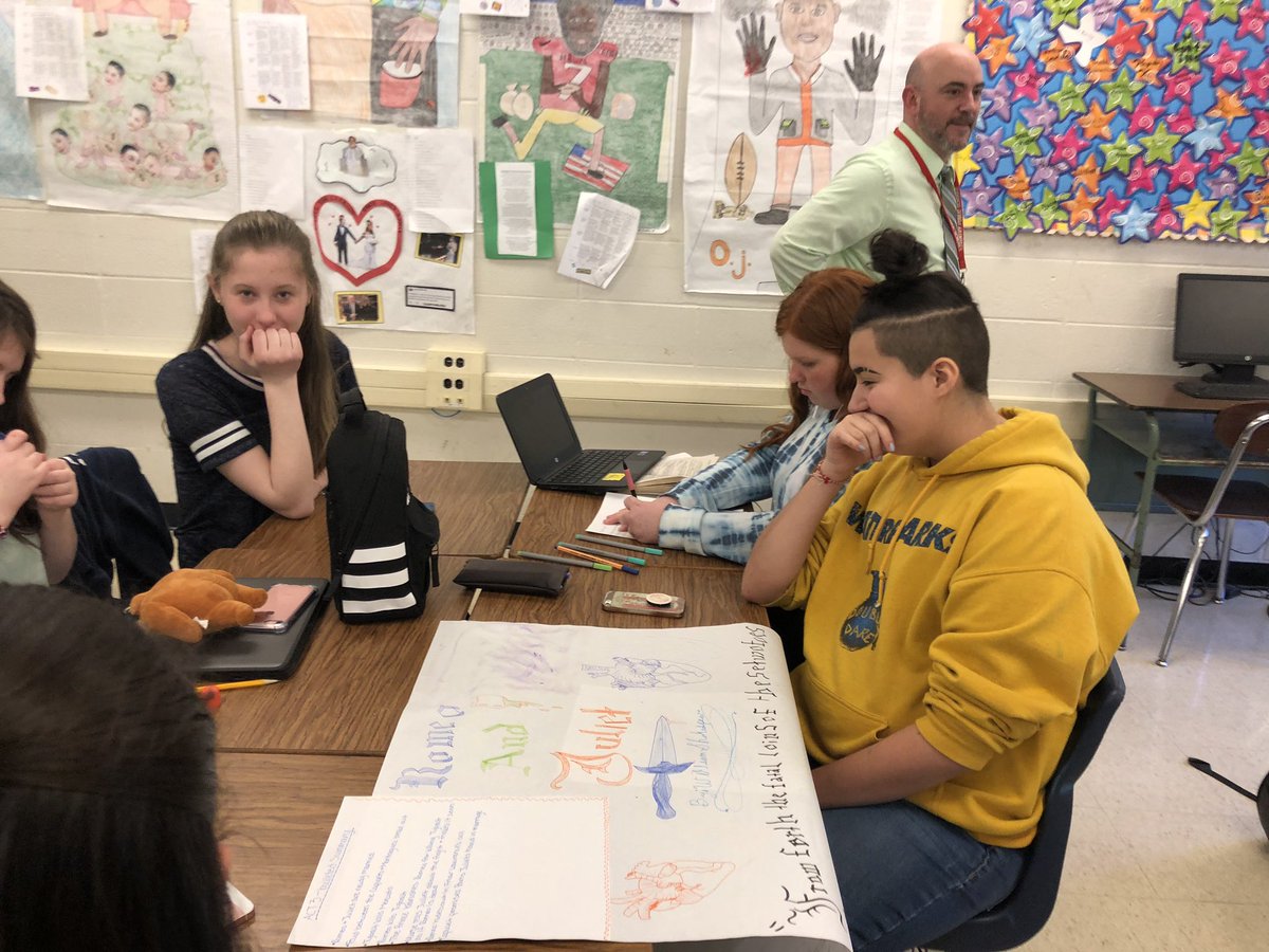 Students in Mr. Gomes’ period 7 class are engaged today in creating R&J learning posters to capture the essence of the two famous leading characters. #knowyourrole #romeo #juliet #oakerpride @CoventryOakers @coventryschools @LimaBoyle – at Coventry High School