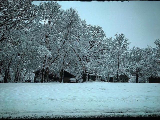 Driving around at lunch after a recent snow storm.
#snow #snowy #snowstorm #snowcoveredtrees #coolclouds #kswx #kcwx #lenexa #iphonephotography #iphonephotographer #iphonephoto #iphonephotos http://bit.ly/2VXR94c